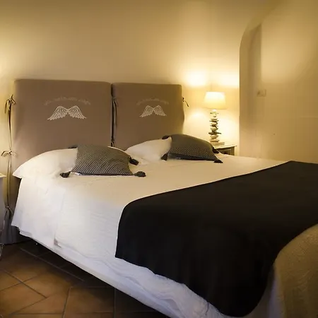Maison Liparlati 4*